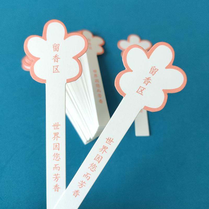 Perfume In Fragrance Shop - 10 Sheets Flower Shaped Perfume Test
