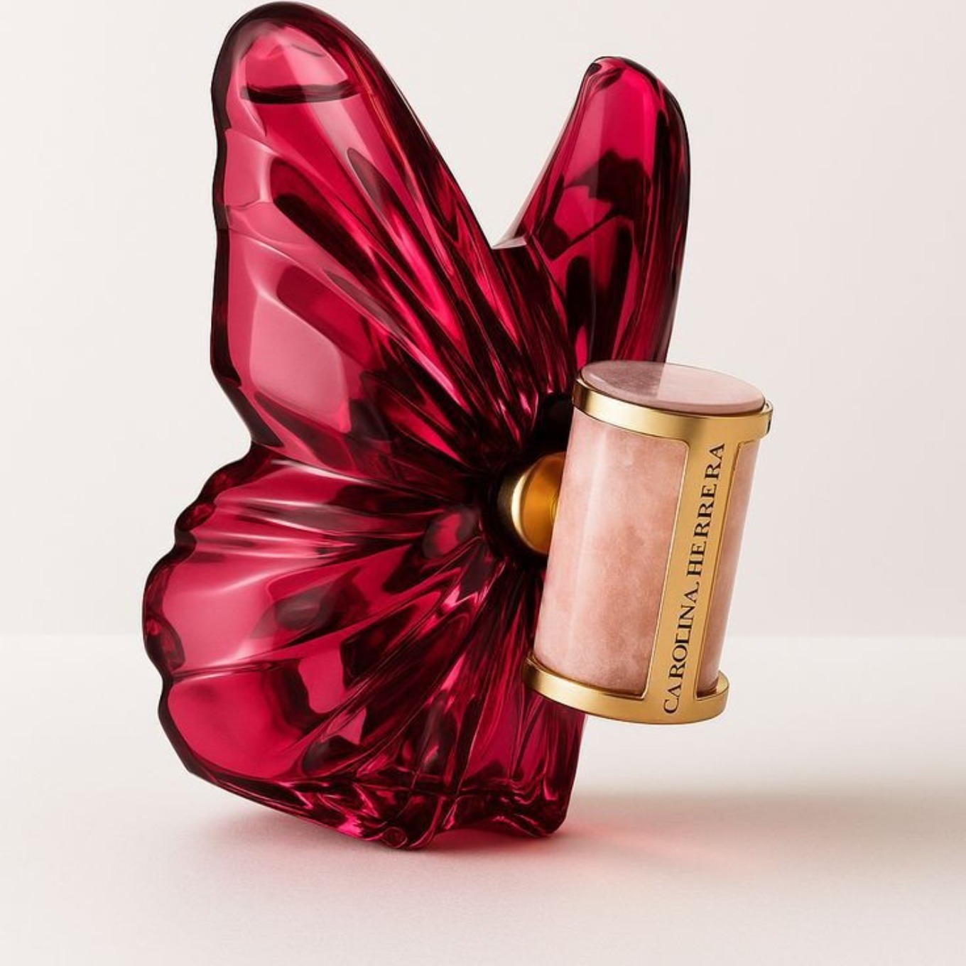 Butterfly perfume, Dubai Arabi - Perfume Fragrance Dubai 评论和价格